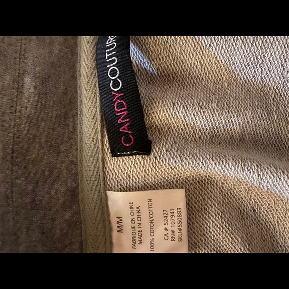 💰3 for $20 - Cute little sleeveless vest, never worn - Picture 5 of 6